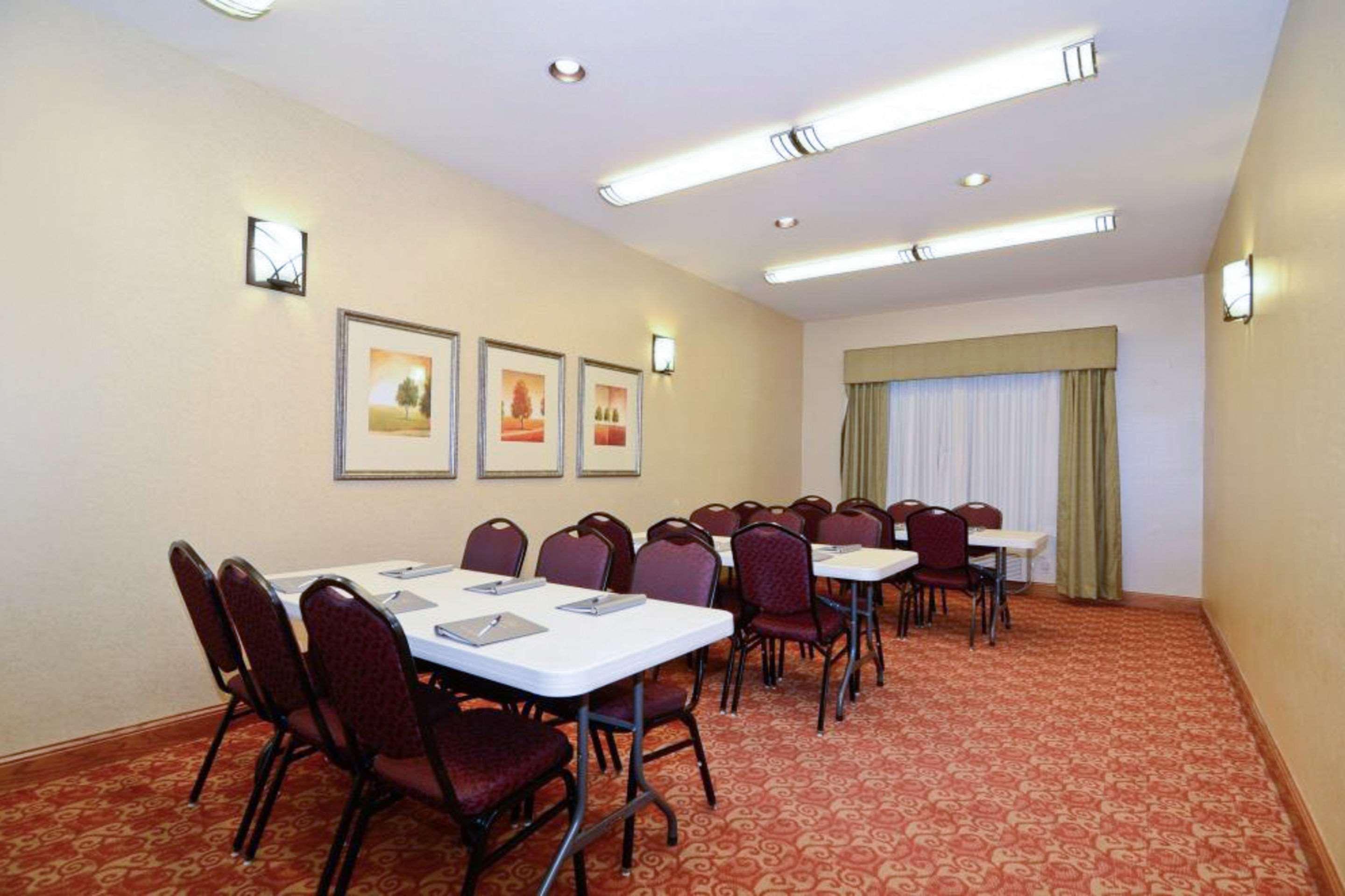 Heritage Hotel And Suites Дикинсън Екстериор снимка