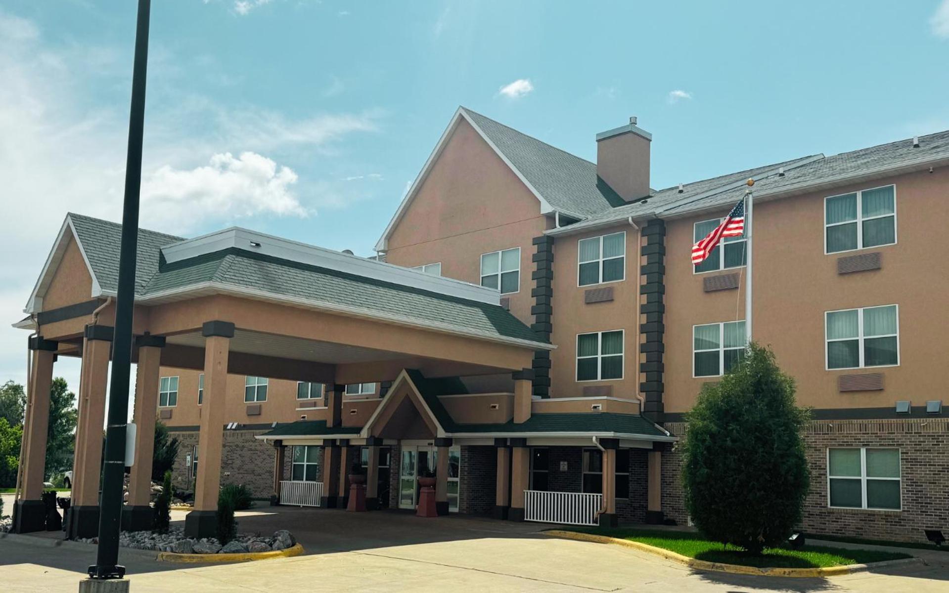 Heritage Hotel And Suites Дикинсън Екстериор снимка